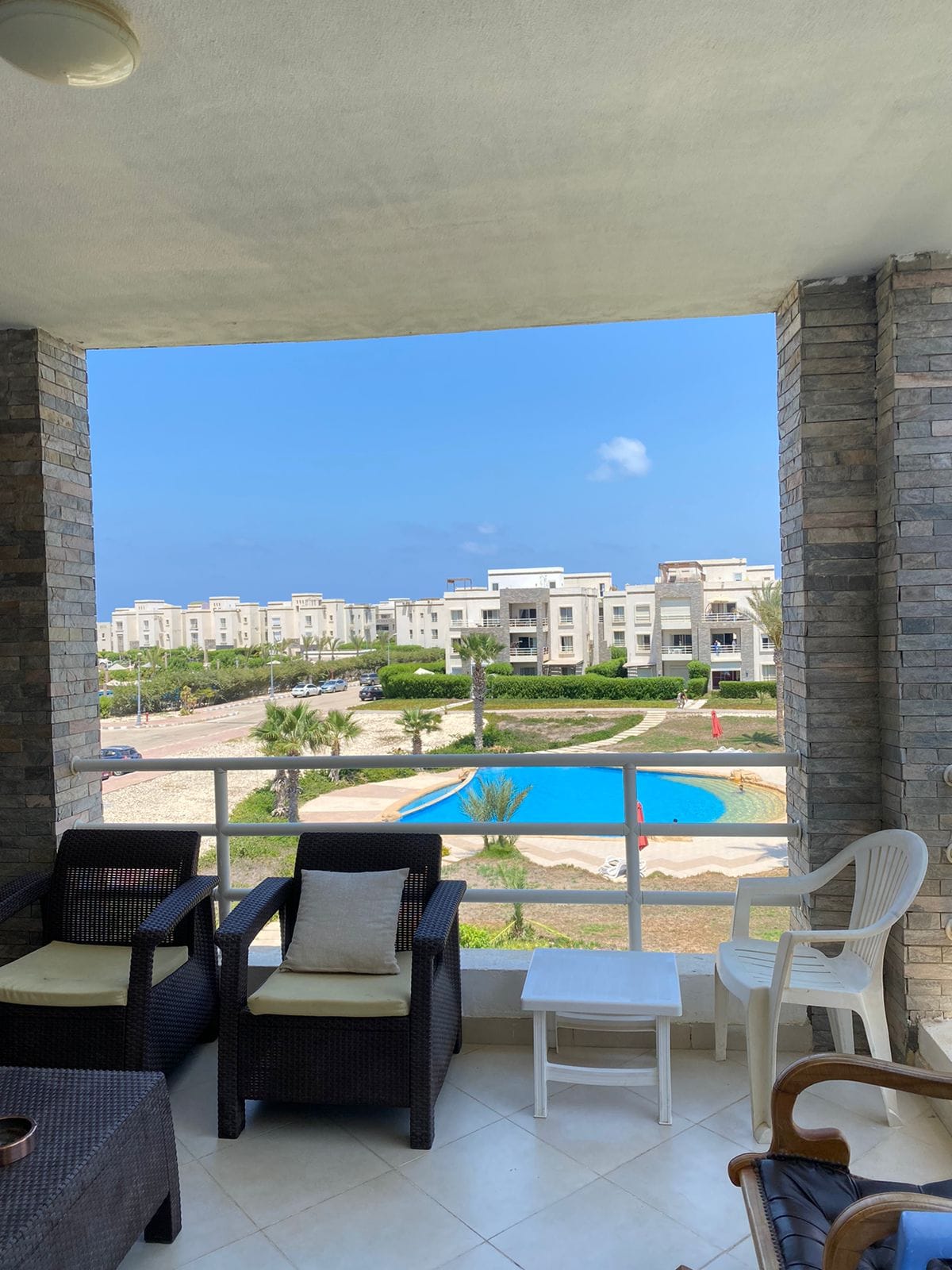 Penthouse on the Amwaj swimming pool